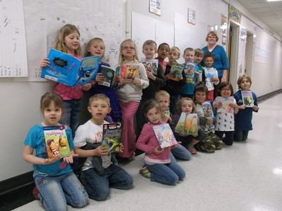 2015 April RIF Book Distribution - Photo Number 7