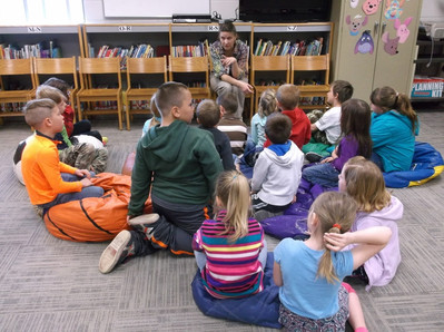 2015 April RIF Book Distribution - Photo Number 4