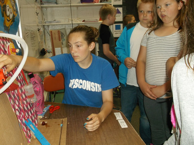 2015 Rube Goldberg 6th grade projects - Photo Number 9