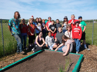 2015 Harvest Garden Planting Day - Photo Number 7