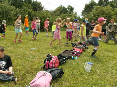 2105 Summer Saunters - Photo Number 9