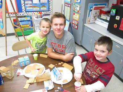 2015 Dec. Culinary Arts and K gingerbread house project - Photo Number 4